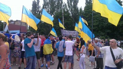 Митинг и флаги Украины в Мариуполе - Mariupol-Ploshad-03.jpg (113.75 Кіб) Переглянуто 7761 раз Митинг и флаги Украины в Мариуполе