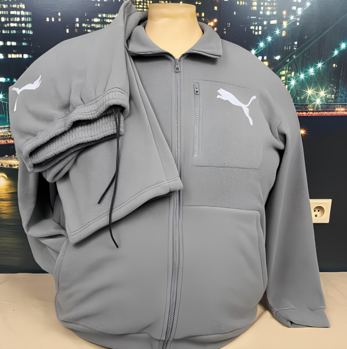 Чоловічий одяг великого розміру: Комфорт, стиль і впевненість у кожному образі - di-6LYR06.png