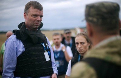 Комиссия ОБСЕ и ополченцы