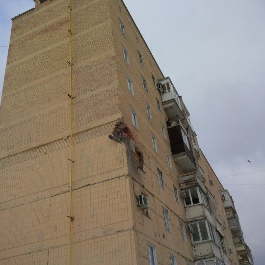 Обстановка в Донецке - Листопрокатчиков 4.jpg